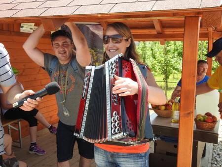 12. pohod Pomlad v prleških goricah Dan odprtih kleti in veselih ljudi, 28.5.2016 51